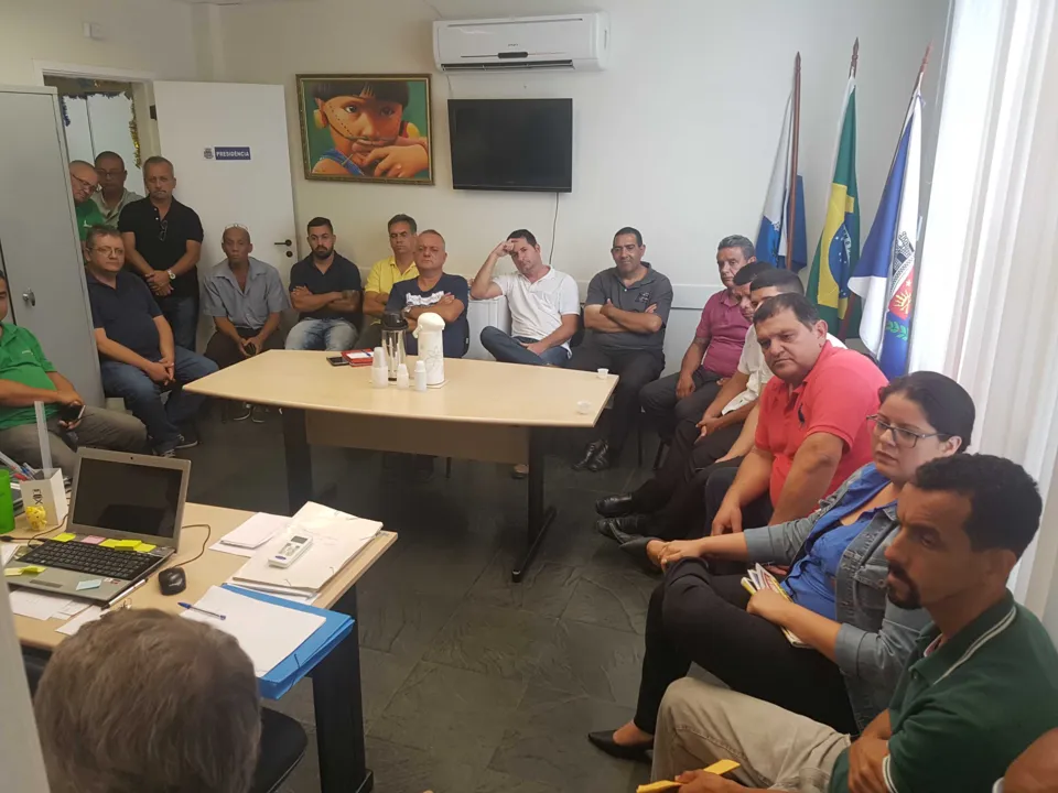 Após a reunião, Diney garantiu que fará projeto de lei para a criação do programa.