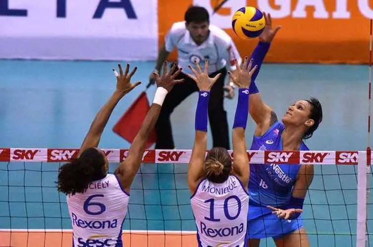 Imagem ilustrativa da imagem Times de vôlei do Sesc RJ oferecem aulas em São Gonçalo e Niterói