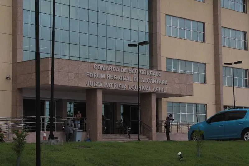 Ex-prefeito se reservou ao direito de ficar calado e se manifestar em outro momento