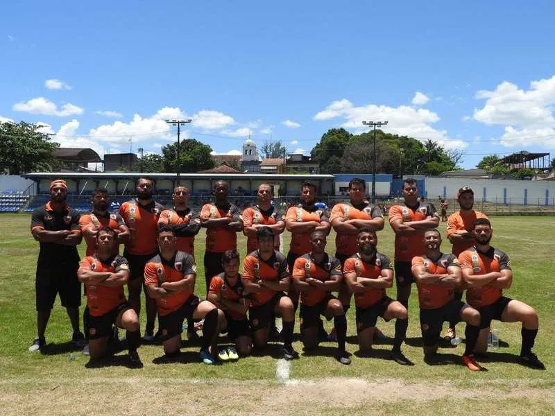 >> O ‘Alzirão’ sedia jogos de duas paixões inglesas: o futebol com a ADI e o rugby com o Ita Rugby