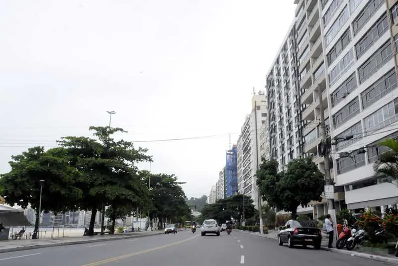 O trânsito na Praia de Icaraí será interditado entre as ruas Álvares de Azevedo e Oswaldo Cruz, a partir das 18h de domingo (31)