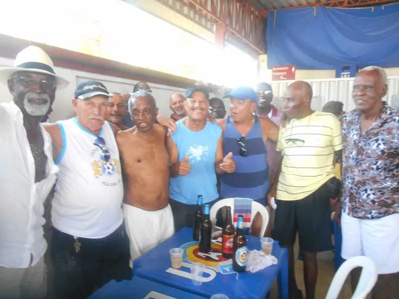  Houve grande confraternização entre os peladeiros no clube
