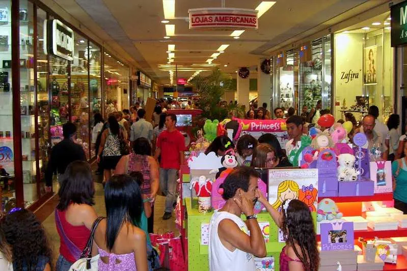 >> Brasileiros gastaram R$ 51,2 bilhões nos shoppings