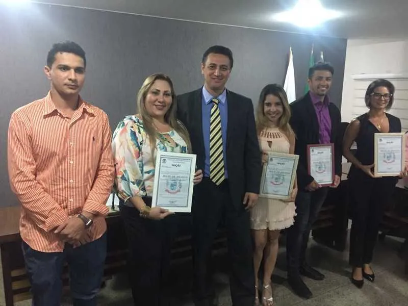 As três delegadas e o inspetor receberam moções honrosas 