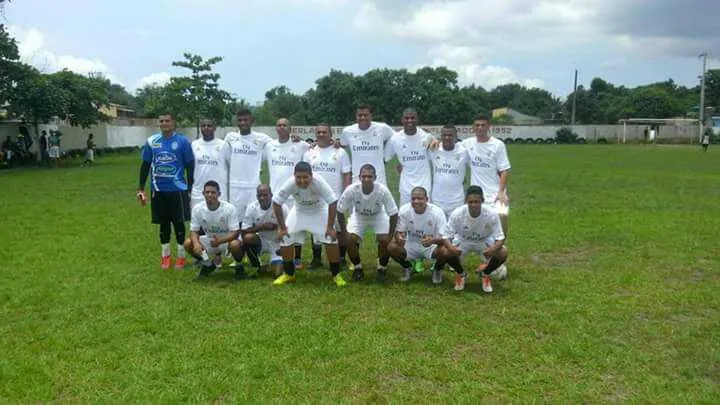 Amigos do Dudu contra Amigos do Alex começa às 20h no Alzirão