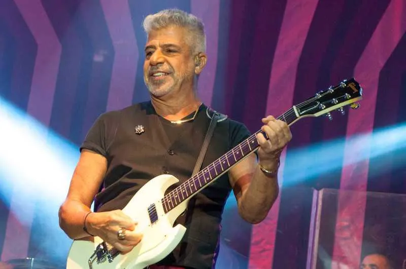 Show de Lulu Santos tem previsão de começar às 00h30