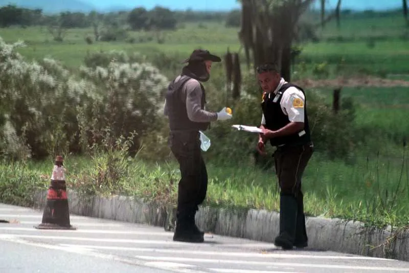 Ontem, outro corpo foi encontrado ao longo da Estrada do Comperj