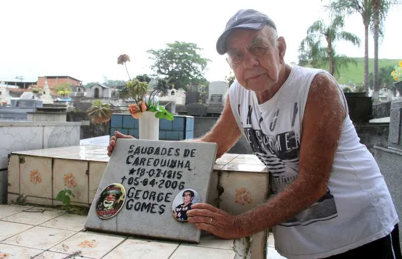 O ex-coveiro Decio Silveira cumpriu ritual de todos os anos 