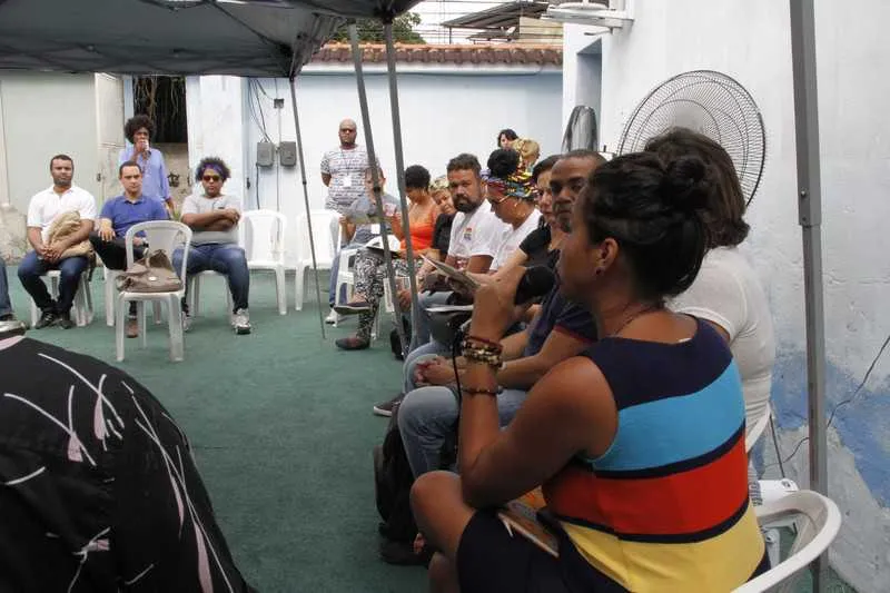Durante os encontros, os participantes expõem seus problemas e angústias do dia a dia