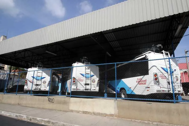Imagem ilustrativa da imagem Ônibus da Prefeitura estão abandonados em São Gonçalo