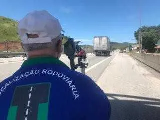 Agentes do DER - RJ atuaram principalmente na Via Lagos