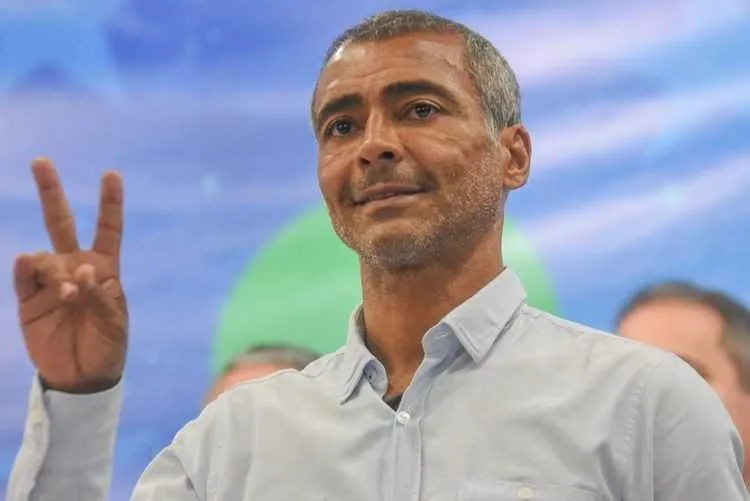  O candidato do Podemos visitou, nesta sexta-feira, instalações da Pestalozzi, em Pendotiba