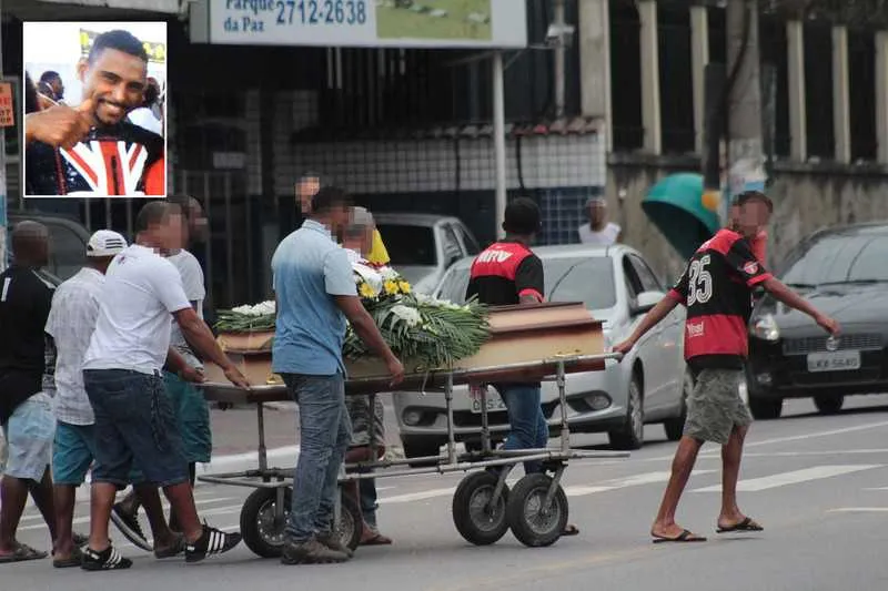 Anderson Henrique foi sepultado ontem, no Cemitério de São Gonçalo. Ele era irmão de Marcelo Ribeiro