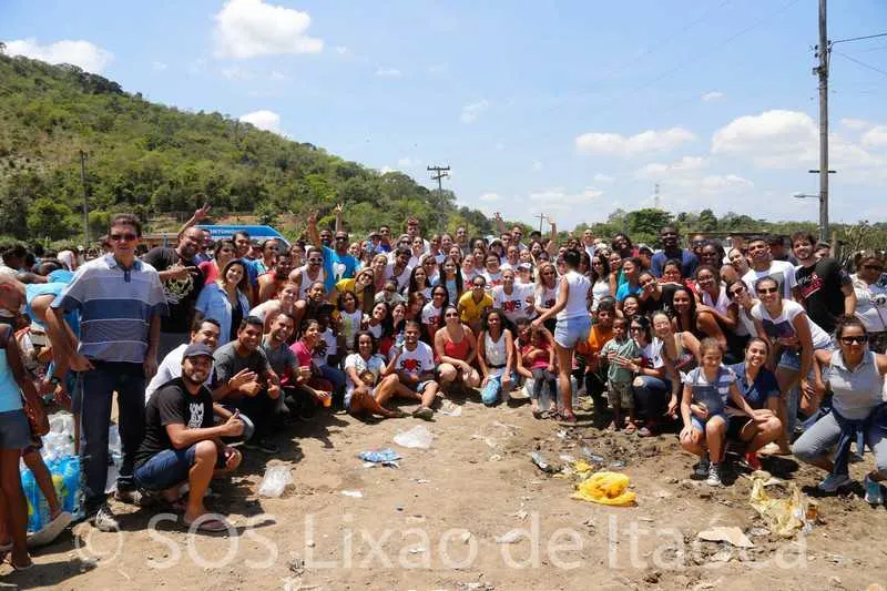 Imagem ilustrativa da imagem Grupo organiza ação de Páscoa para moradores de Itaoca