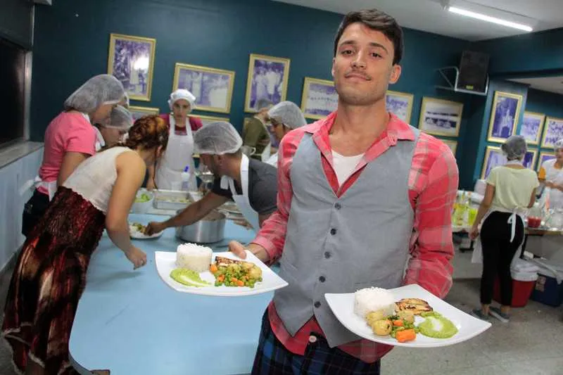  Turma do 5º semestre de Nutrição da Universo preparou cardápio