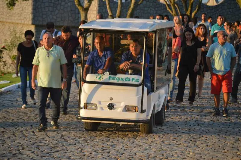 O motorista foi sepultado no Cemitério Parque da Paz, em São Gonçalo