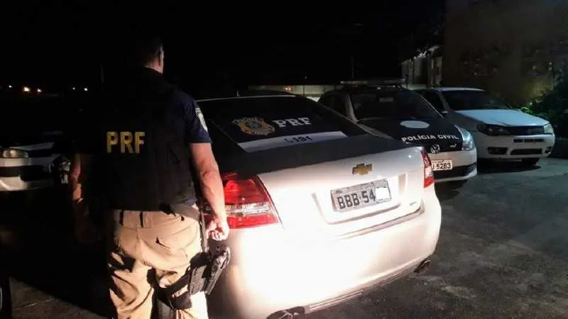 >> Lucas Alves, de 23 anos, é acusado de tráfico. Walmir Ribeiro, 21, de matar a ex-namorada