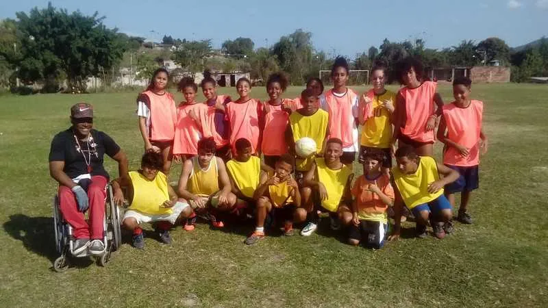 Há 13 anos o professor Marcos Kolynos comanda ação socioesportiva que tem o touro como mascote para simbolizar a área rural de SG