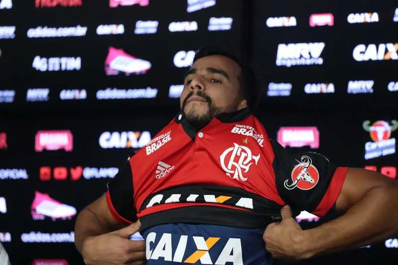 Imagem ilustrativa da imagem 'Ceifador' assina com o Flamengo