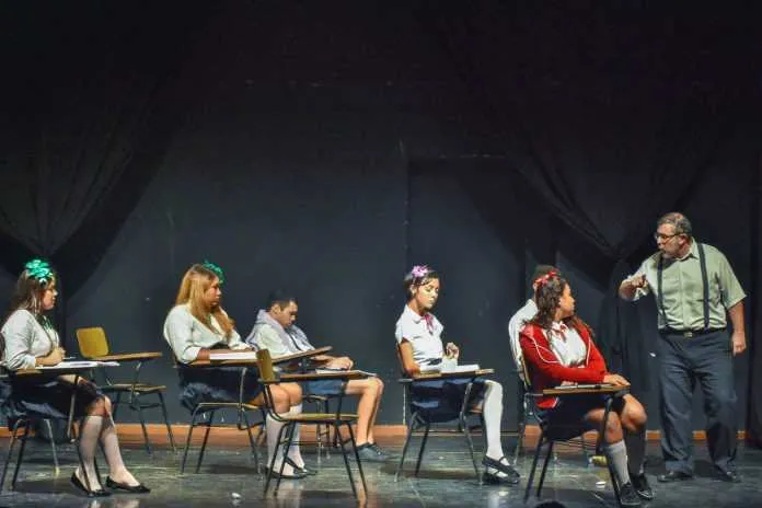Os alunos apresentaram o espetáculo “Aurora da Minha Vida”, de Naum Alves de Souza