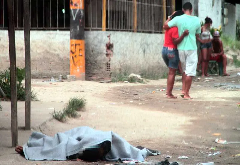 >> Adolescente morreu durante confronto na Favela da Linha