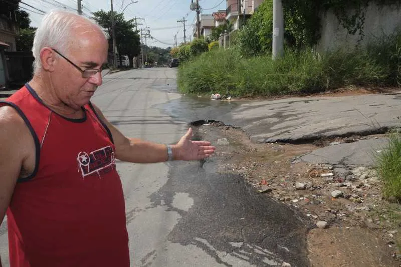 Aposentado revela que convive com problema há 30 anos