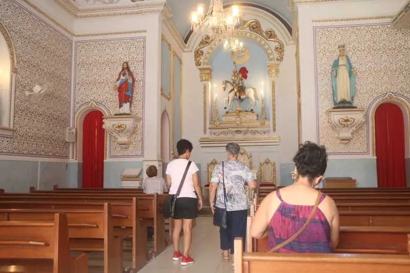 Cerca de 5 mil devotos de São Jorge são esperados durante as celebrações que terão início às 6h com a alvorada de hoje