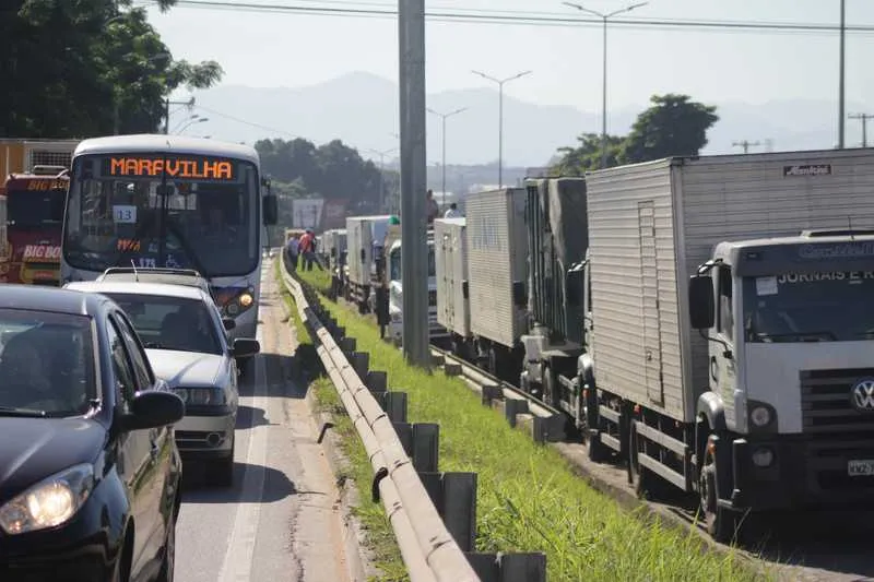 Coleta está prejudicada em SG apenas com o serviço sendo prestado por funcionários municipais
