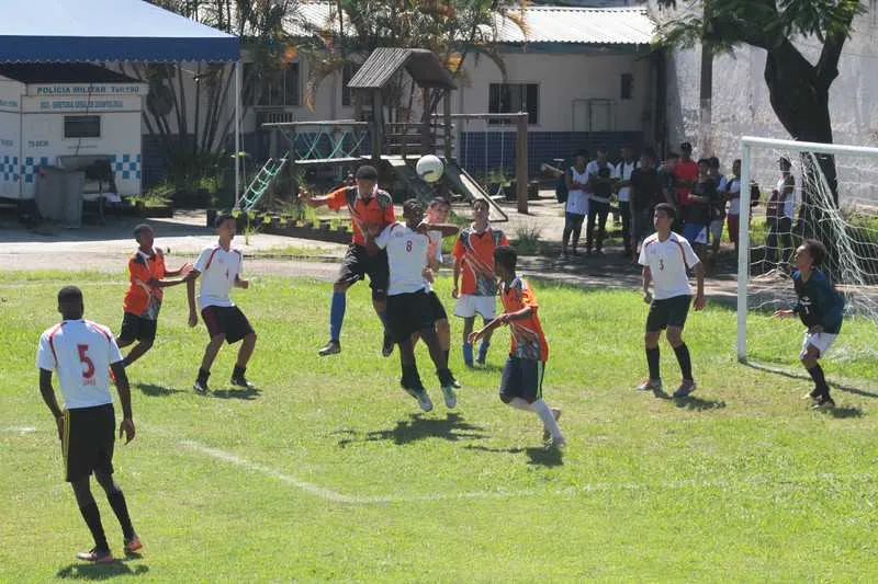 Quem tiver o interesse em participar das aulas, deve ter entre 8 e 16 anos de idade e estar matriculado em uma unidade de ensino pública ou particular do município. Aulas serão em dois turnos