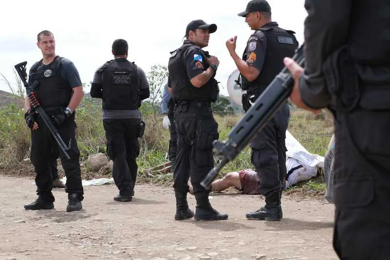 Nos meses de julho, agosto e setembro, a Delegacia de Homicídios registrou 75 mortes, seis casos a menos do que o segundo trimestre
