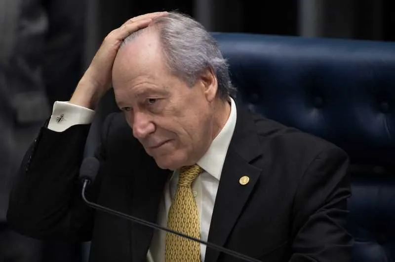 
Restrição a deputados e senadores pode reduzir tempo de tramitação de ações penais