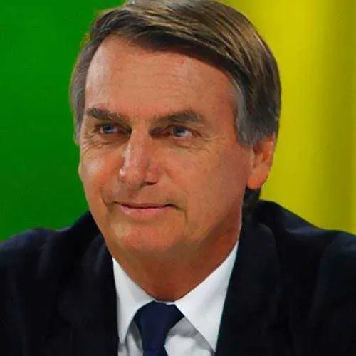 Bolsonaro fará pronunciamento oficial de dentro da própria residência