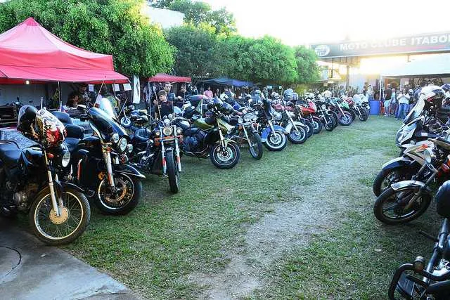 Além da festa, houve exposição de motos e bicicletas antigas