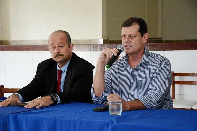O coronel reformado da PM, Fernando Salema, palestrou