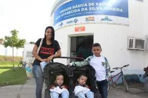 Géssica, que tem três filhos e mora em Joaquim de Oliveira, elogiou os atendimentos do posto