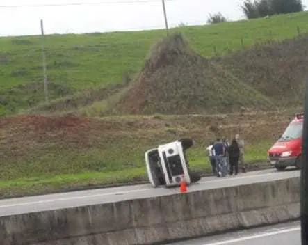 Colisão ocorreu na tarde desta segunda-feira (5)