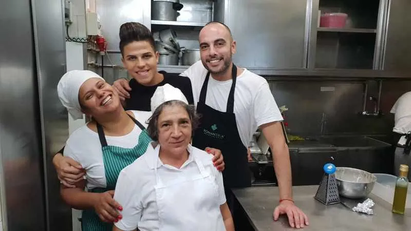 Hélio trabalhou em hospital, em Niterói, antes de consolidar-se no mercado gastronômico português