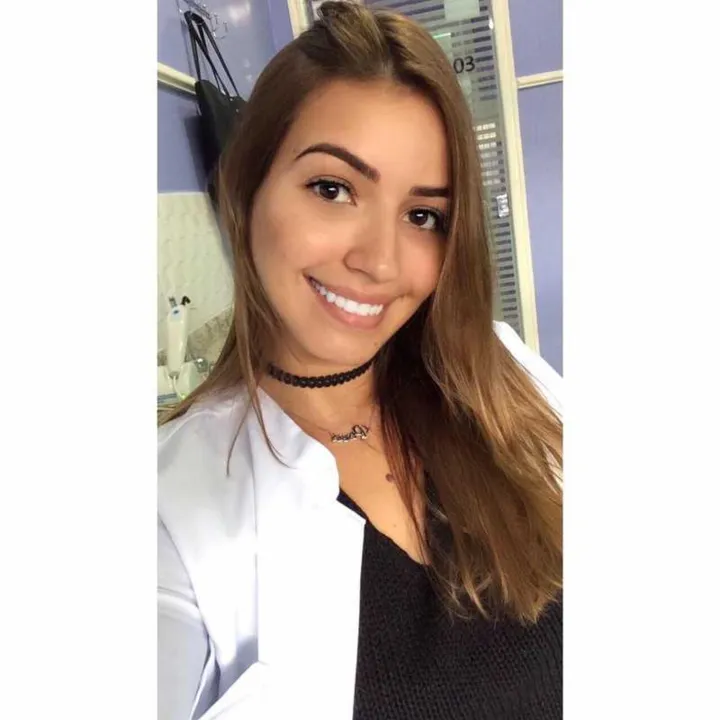 Dayane Medeiros foi presa, durante operação realizada por policiais da delegacia do Fonseca