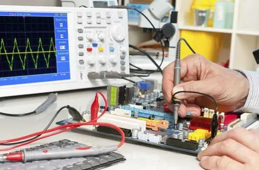 Um dos cursos gratuitos para o 2º semestre é o de eletrotécnica