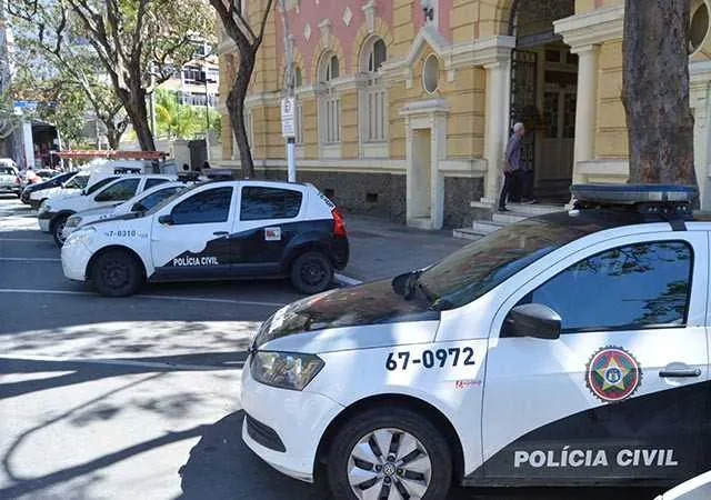 O caso foi registrado na 76ªDP (Centro)