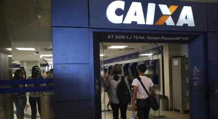 
Todas as agências bancárias só abrem até hoje em expediente normal. Depois, só na próxima quarta