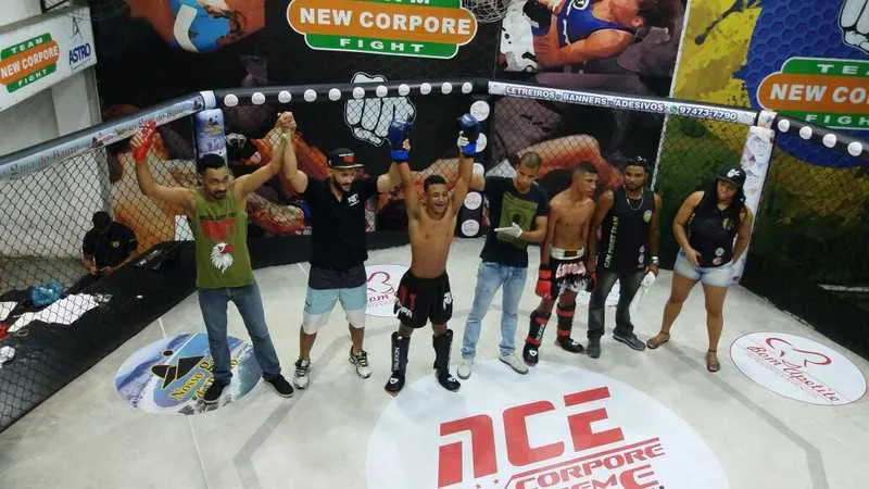  O atleta apesar de iniciante nas artes marciais, já tem conquistas em torneios no boxe tailandês