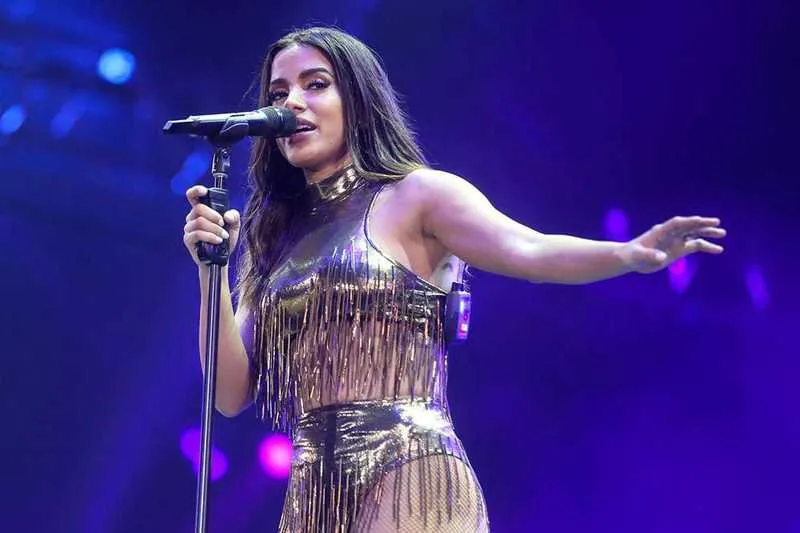 A cantora Anitta é uma das atrações da 3ª edição do Canta Niterói