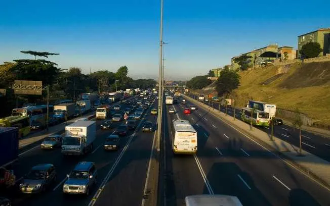 Assalto aconteceu na Avenida Brasil na tarde de hoje
