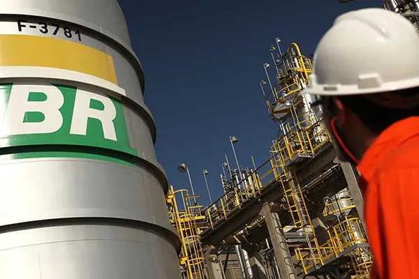 Preço é referente ao custo do combustível nas refinarias #OSG