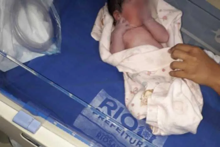 Menina foi levada para exames em hospital em Campo Grande 
