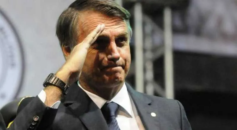 Na data da posse, Jair Bolsonaro ainda estará se recuperando de cirurgia