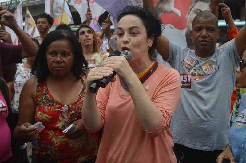 Tiburi discursou ao longo da caminhada no Calçadão 