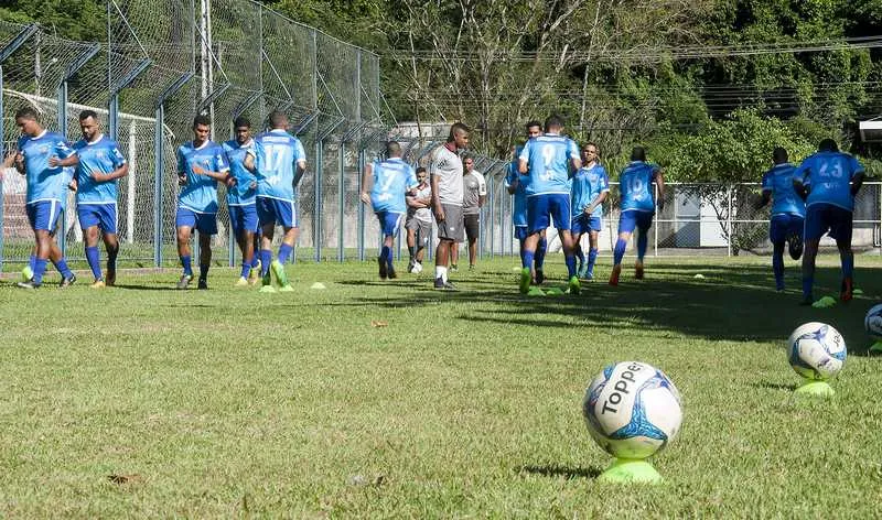 Imagem ilustrativa da imagem 'Cantusca' intensifica pré-temporada em Niterói