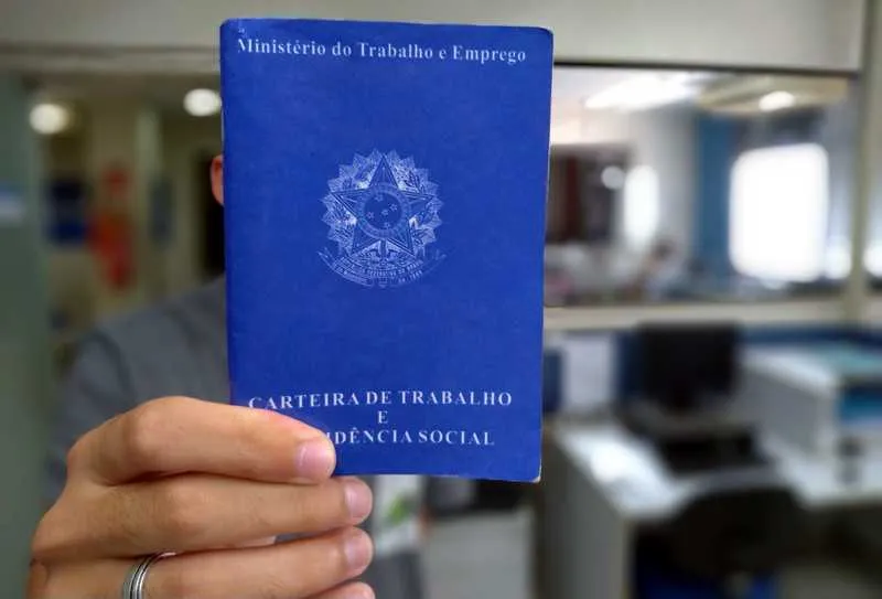 A exigência de formação vai do ensino fundamental incompleto ao superior completo